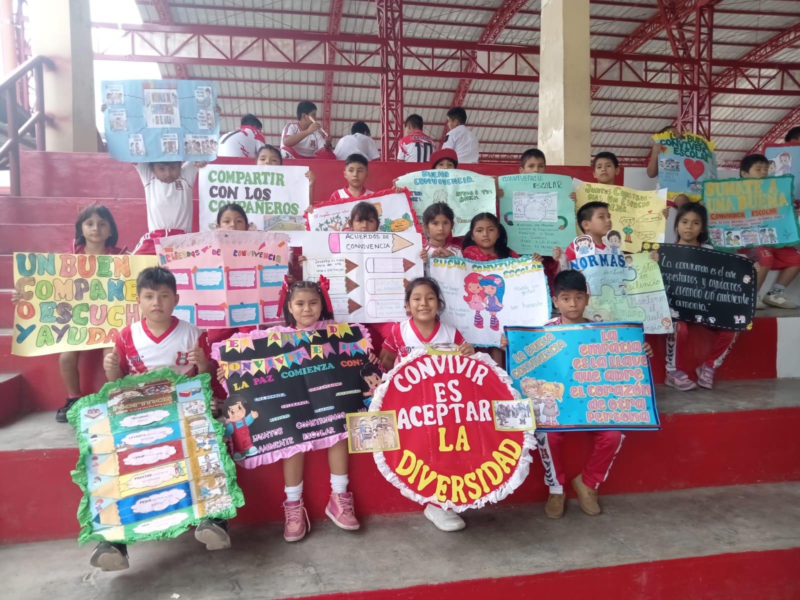Estudiantes del nivel primaria promueven una buena convivencia escolar